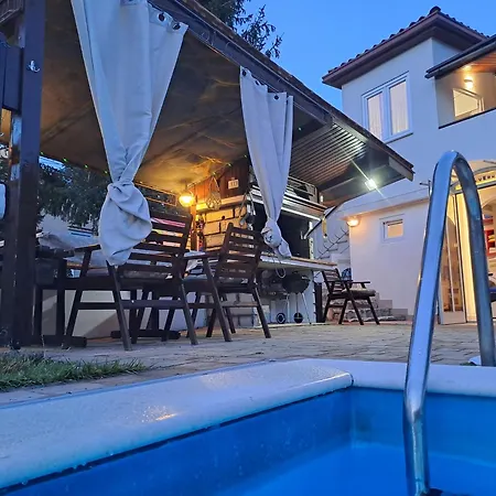 Ferienhaus With Pool - Keep Calm Opatija